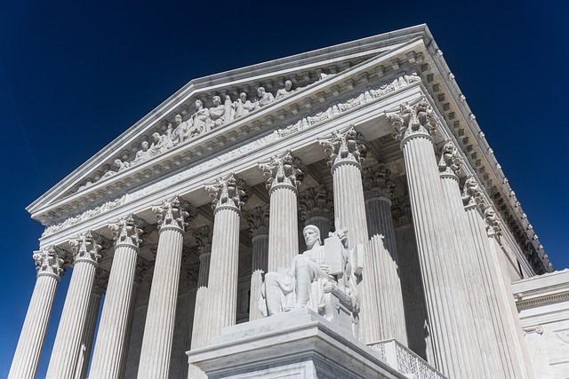 Corte suprema USA Foto di Mark Thomas da Pixabay
